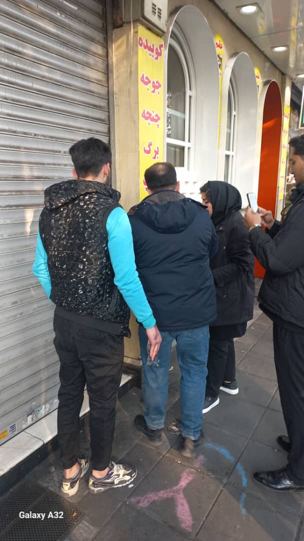 گشت مشترک و تشدید نظارت‌های بهداشتی توسط کارشناسان بهداشت محیط مرکز بهداشت شمال‌غرب ۲ با همراهی دامپزشکی و کلانتری 